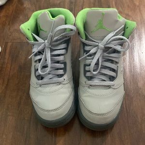 Kids size 13 Nike green beans